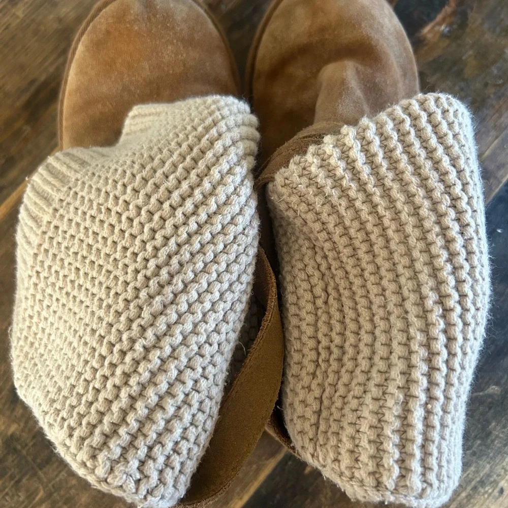 UGG‎ Purl Strap Boot 1098080 Chestnut Twinface 100% Authentic Size 8